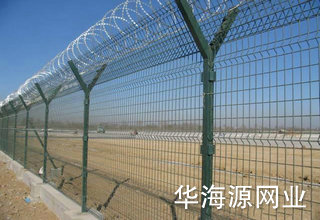 機場(chǎng)刺絲滾籠